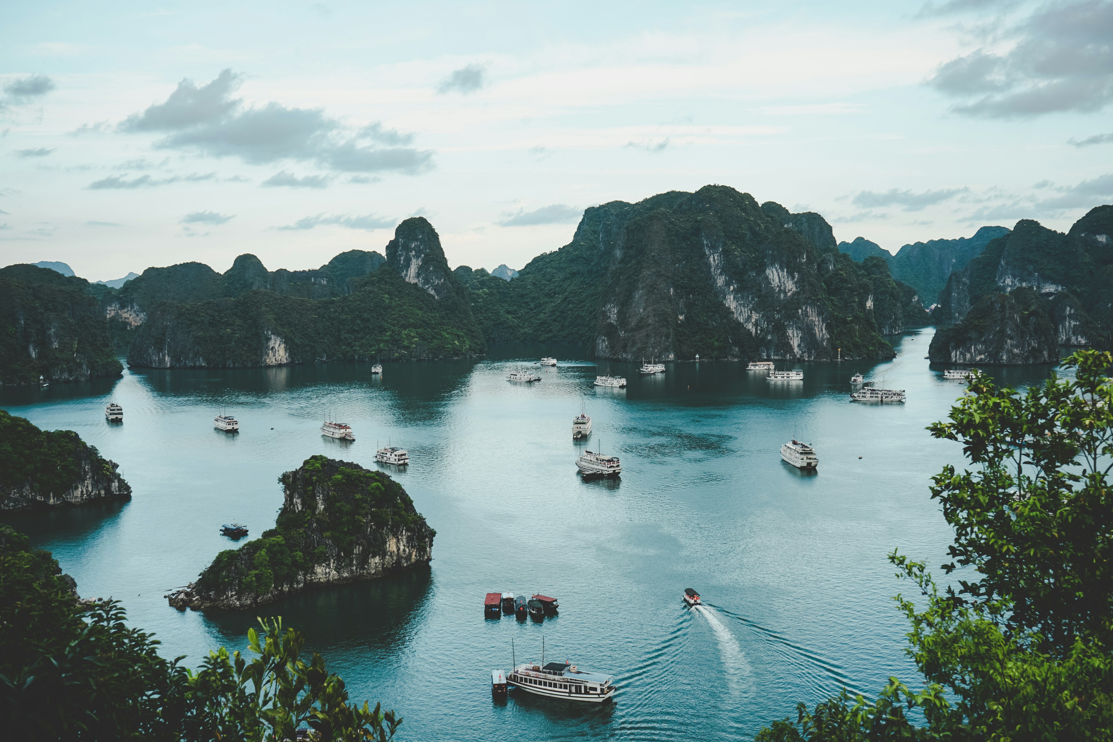 Hanoi + Halong Deluxe Cruise